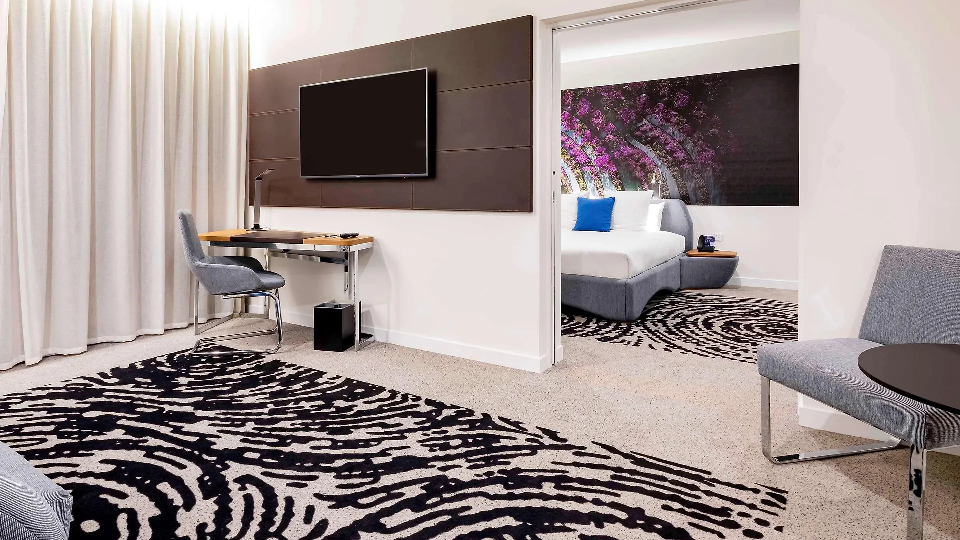 Novotel Brisbane South Bank 4*,